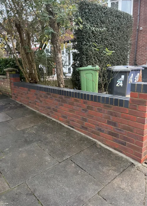 M&V Brickwork Ltd - Garden Wall Bulid (2)